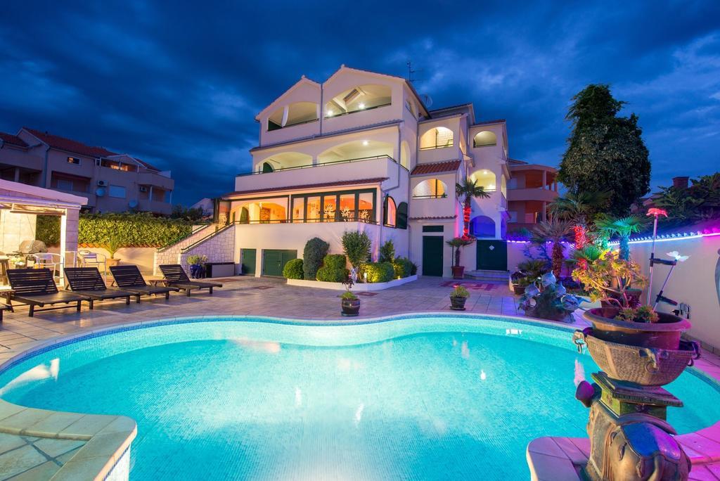 Apartments Marija Near Center Vodice Eksteriør billede