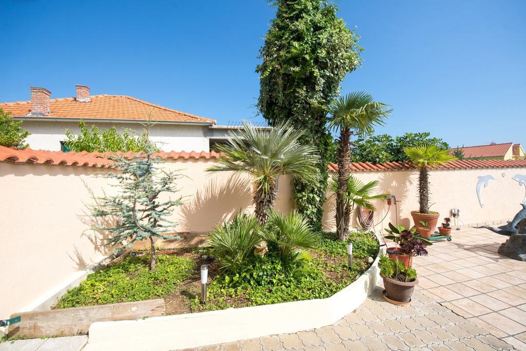 Apartments Marija Near Center Vodice Eksteriør billede